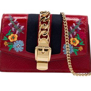 Gucci GG Super Mini Sylvie Embroidered Chain Wallet Bag Red